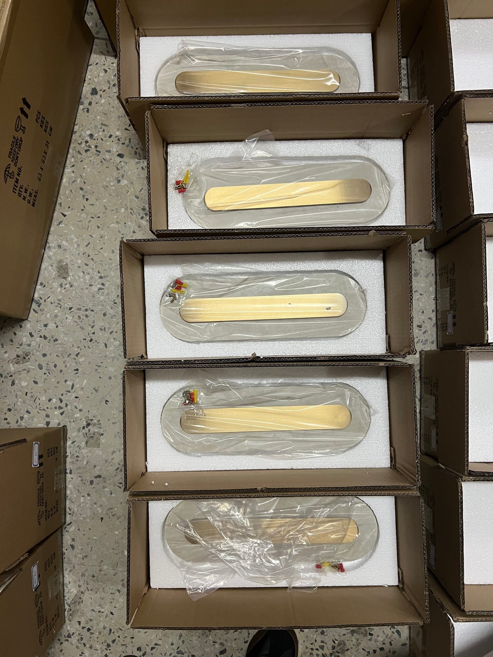 Driver and component inspection for stone wall light samples